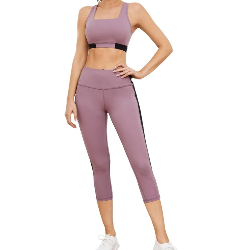 Women 2 Piece Racerback Sports Bra and Capri Leggings Purple Activewear Set XL